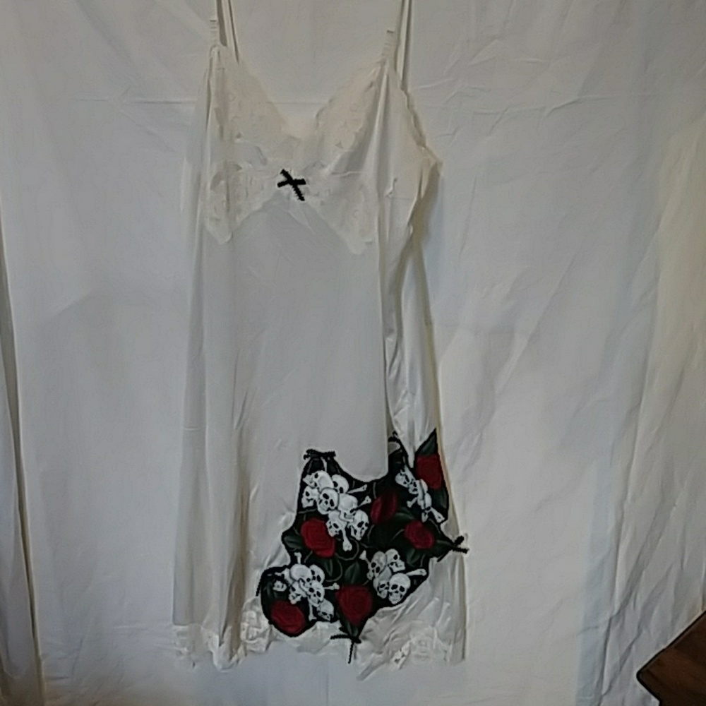 Vintage upcycled white slip with skull rose detail